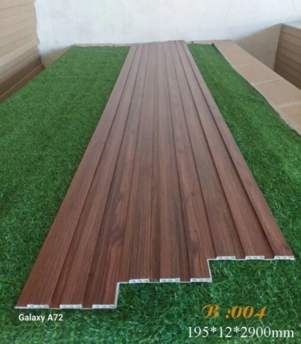 Mẫu 8: Tấm nhựa giả gỗ mã B004 tinh tế cho phòng ngủ