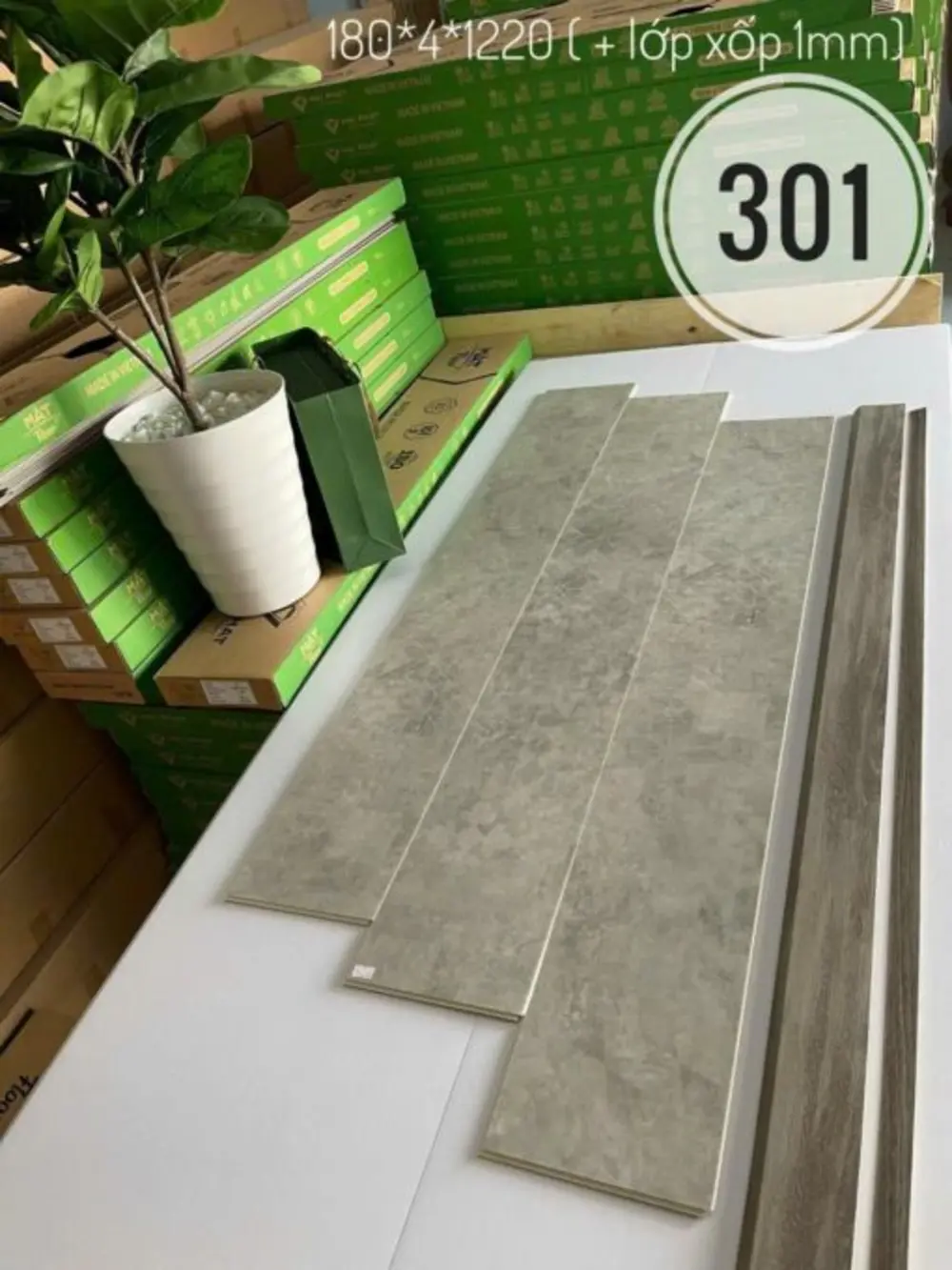 Sàn Nhựa Hèm Khóa 301 Cao Cấp: 5x180x1220mm