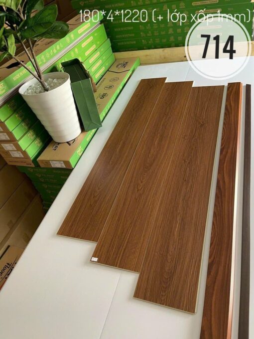 Sàn nhựa giả gỗ hèm khoá giá rẻ 714 - 5x180x1220mm