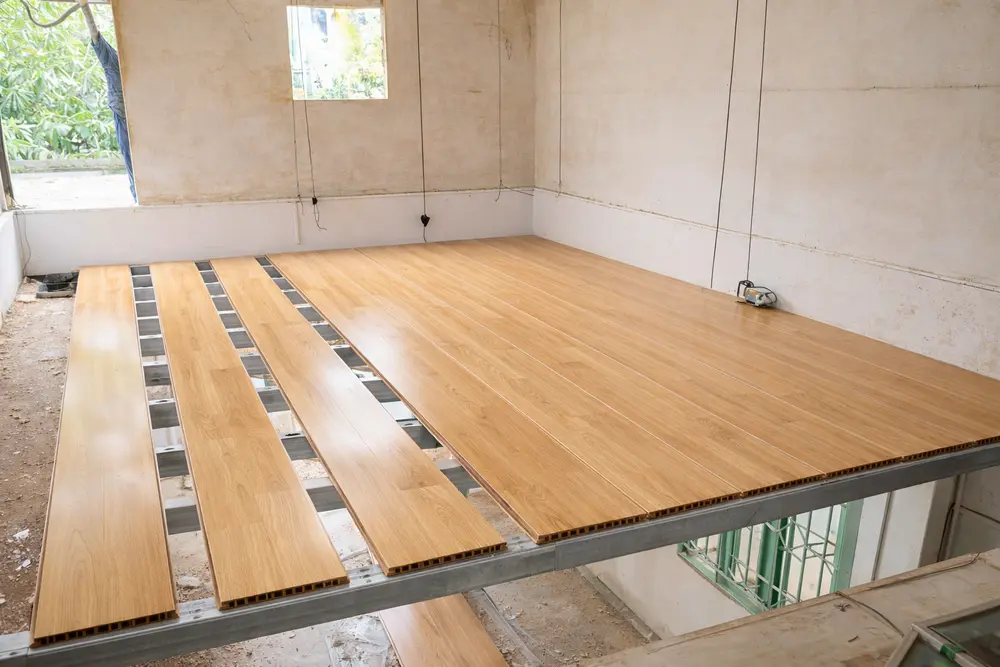 Màu gỗ Sồi sáng mang lại sự tươi mới và tràn đầy ánh sáng cho khu vực gác lửng