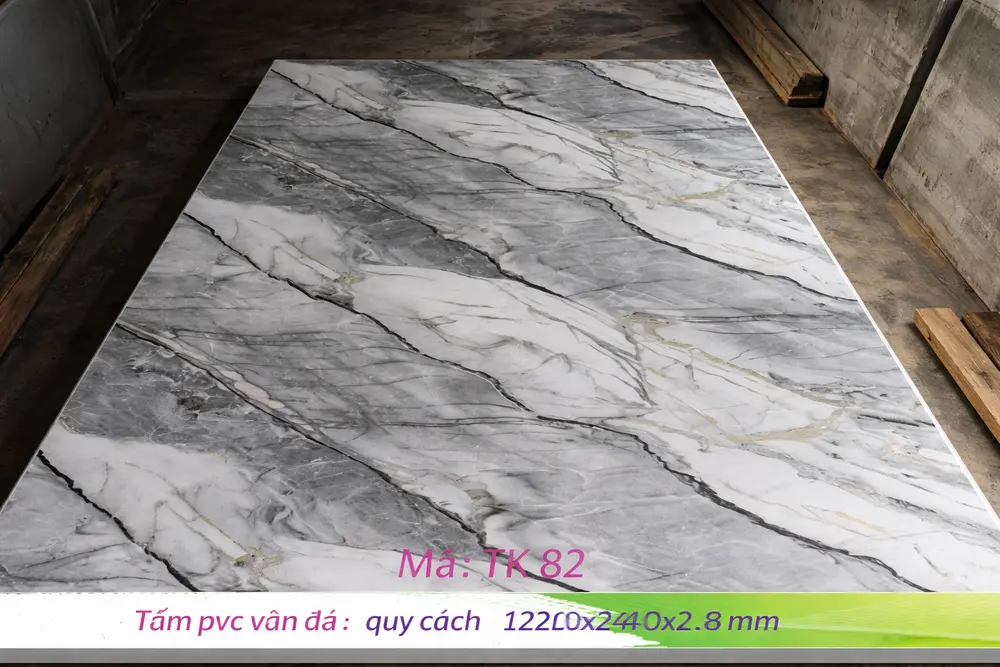 Tấm PVC vân đá mang lại diện mạo bóng bẩy và sang trọng không thua kém đá tự nhiên