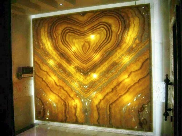 Các mẫu ốp nhựa giả đá phòng khách sang trọng kèm báo giá 2026 13 Tấm nhựa giả đá vân Onyx xuyên sáng